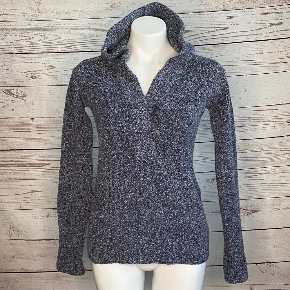 Columbia Women's Blue Sweater